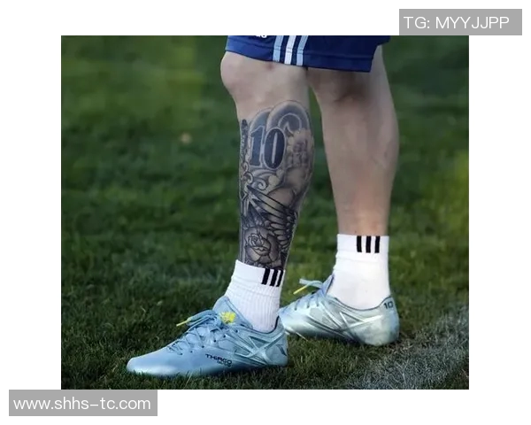 足球明星男士腹部纹身图案解析展现个性与魅力的艺术之旅