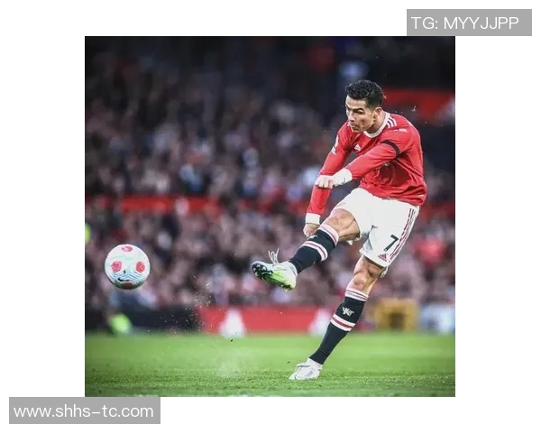 足球巨星C罗的饮食秘诀揭秘助力巅峰状态与职业生涯延续