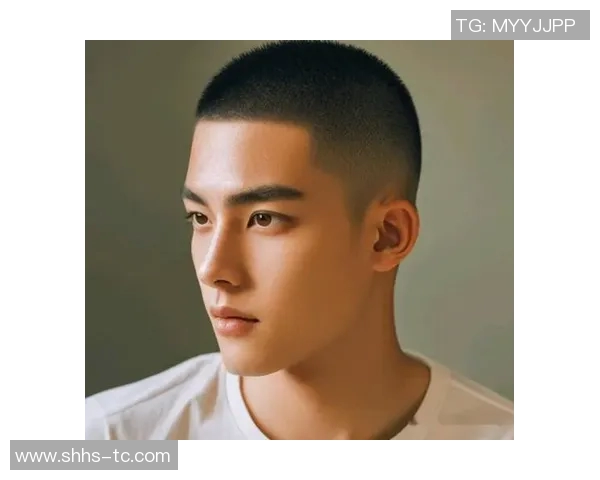 足球明星短发造型解析如何剪出时尚又个性的发型